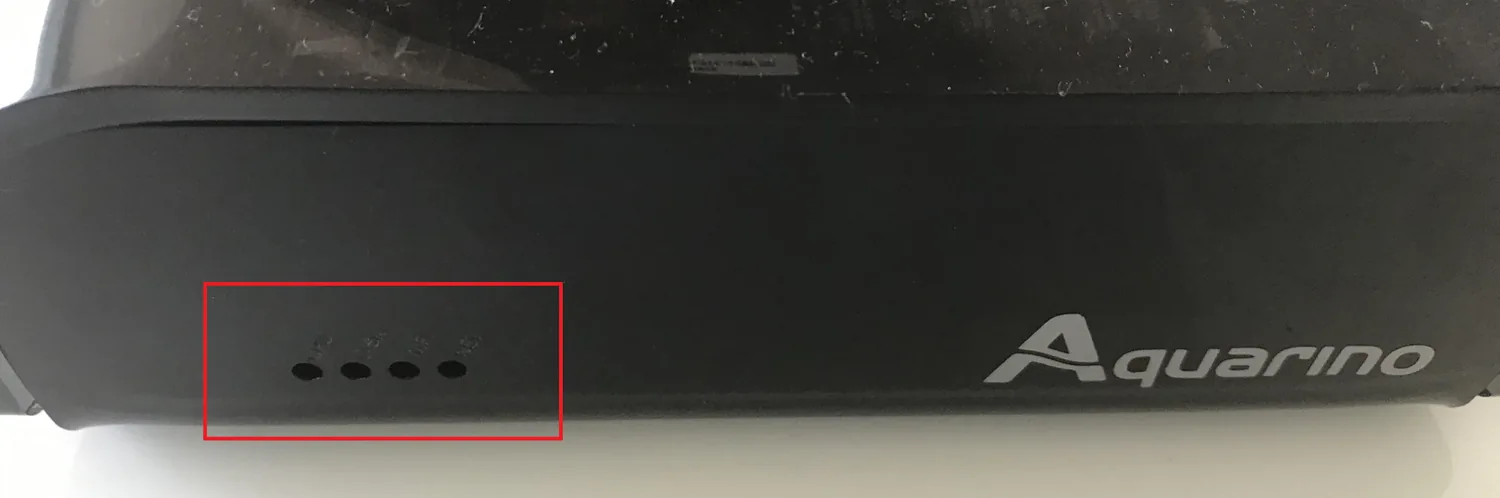 Il pannello dei LED: CPU, DISK, WIFI e NET.